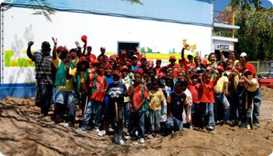 National Labour Day Project May 2008, The creation of 2 gardens and 2 murals at the Bustamante Hospital for Children.