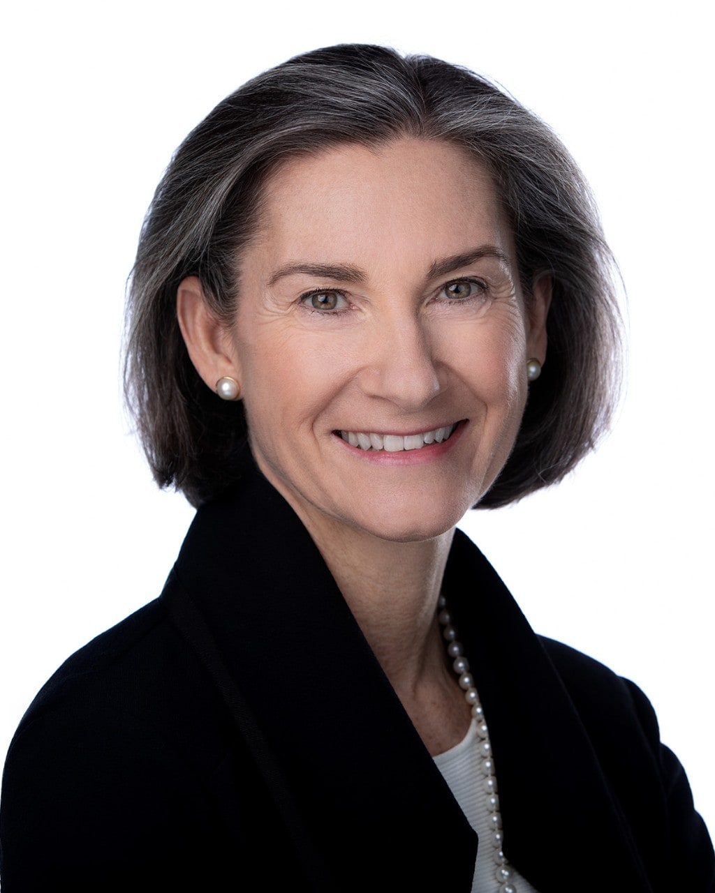 Nora Aufreiter headshot