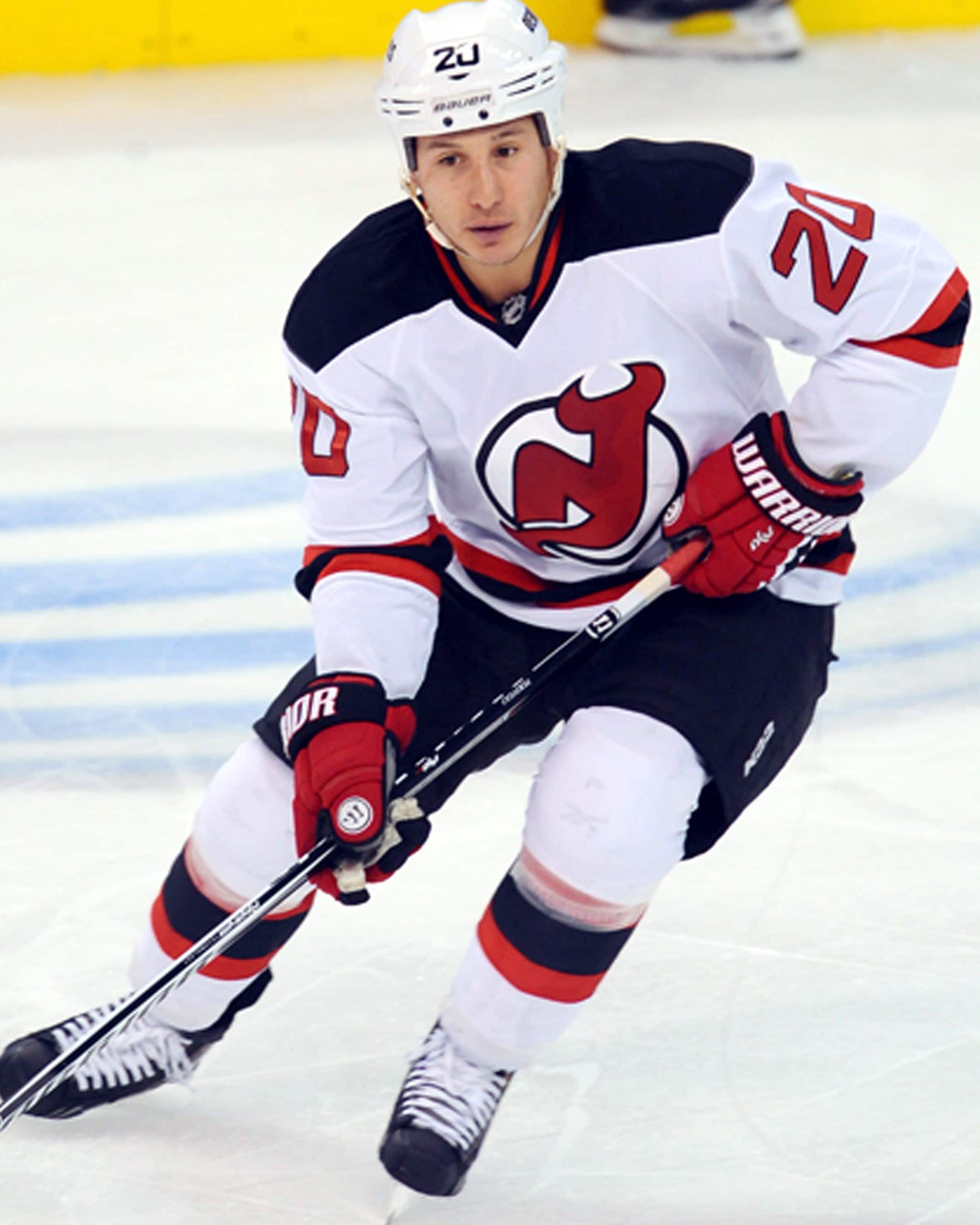 NHL star Jordin Tootoo tours Canada's eastern Arctic – Eye on the